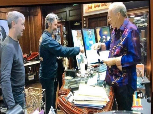 am pick1 Ron Sturgeon with Mike Wolfe and Rob Wolfe from American Pickers at DFW Elite Toy Museum