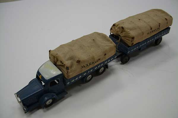 past exhibits at dfw elite toy museum